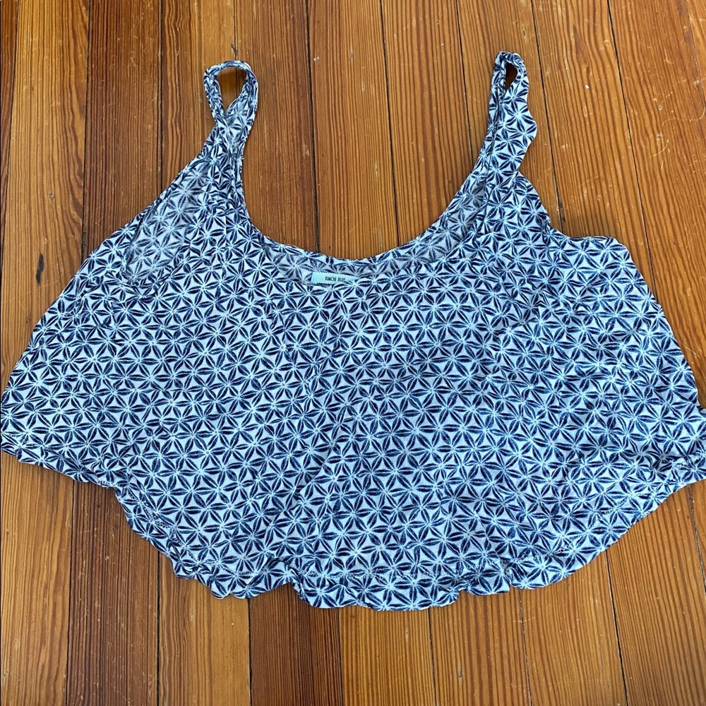Blue pattern crop-flowy top